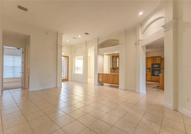 5th image of 2243 Se Laurel Run Dr, Ocala, FL 34471 | MLS# OM711612