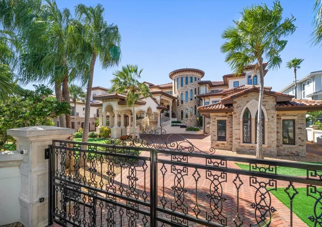 5th image of 1700 Gulf Blvd, Belleair Beach, FL 33786 | MLS# TB8438533
