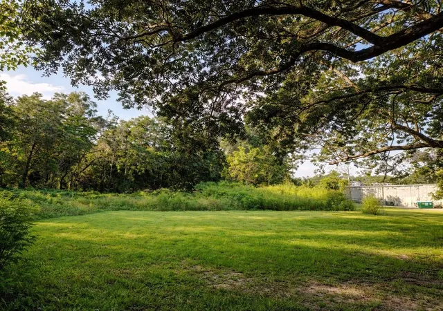 Photo 6 of Land for sale at 942 Ne 35th Street, Ocala, FL 34479 | MLS# O6353106 | Listing updated on 2026-08-11