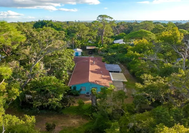 1st image of 550 46th St, Sarasota, FL 34234 | MLS# A4668768