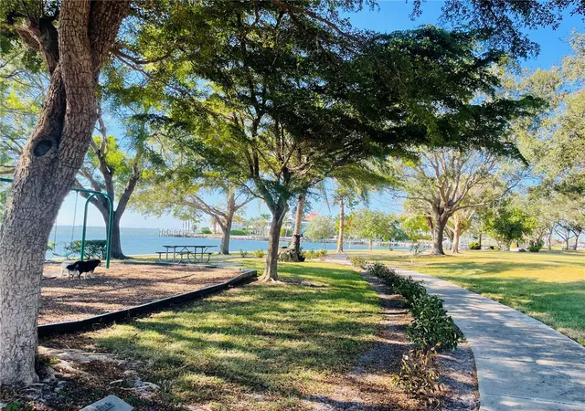 48th image of 550 46th St, Sarasota, FL 34234 | MLS# A4668768