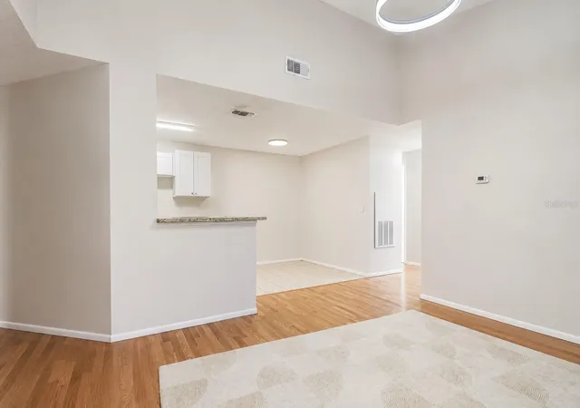 4th image of 2548 Grassy Pt Dr, LAKE MARY, FL 32746