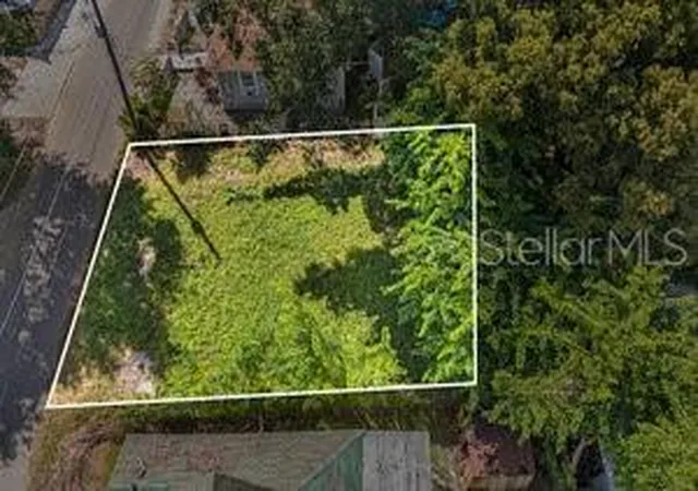 2nd image of 2304 N Grove Ave, Tampa, FL 33602 | MLS# A4668822