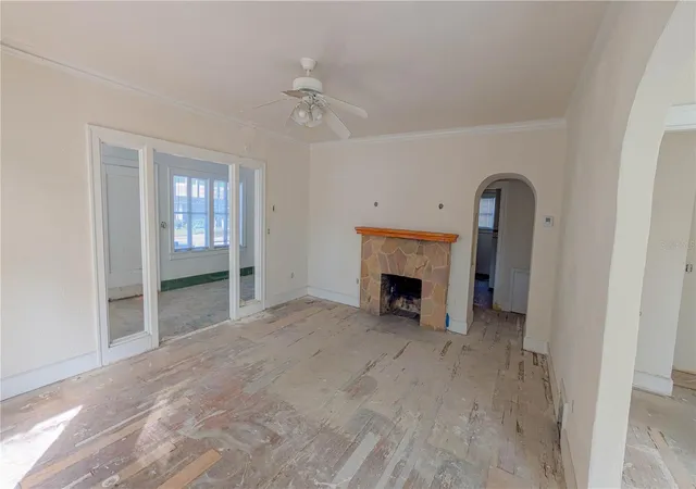 3rd image of 852 4th Avenue N, Saint Petersburg, FL 33701 | MLS# TB8438849