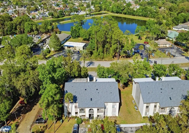 3rd image of 3101 Oak Trail Run, Daytona Beach, FL 32127 | MLS# V4945449