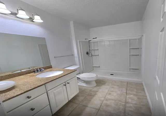 Listing Photo 2 - Condo for sale in building located at 330 Southern Pecan Cir, Winter Garden, FL 34787 - Unit #208