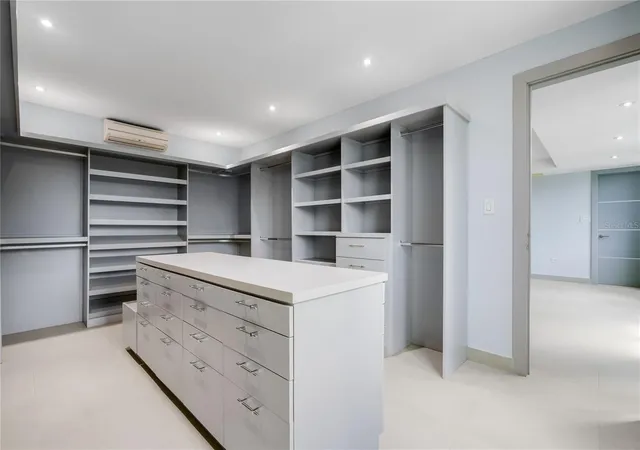 Photo 2 of Single family home for sale at Tivoli, San Juan, PR 00926 | MLS# PR9116773 | Listing updated on 2025-11-25