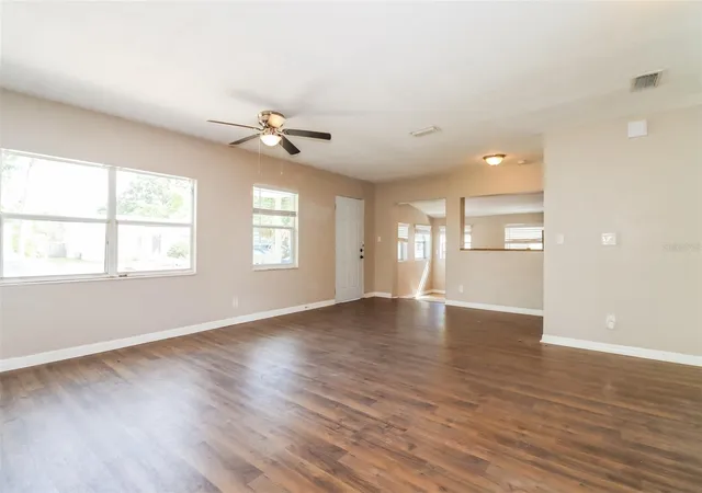 Photo 4 of Single family home for sale at 2626 15th Avenue N, Saint Petersburg, FL 33713 | MLS# O6353523 | Listing updated on 2026-10-20