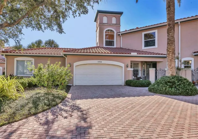 Photo 1 of Condo for sale at 1703 Starling Dr #1703, Sarasota, FL 34231 | MLS# A4668895 | Listing updated on 2026-09-17
