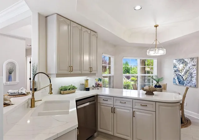 Photo 3 of Condo for sale at 1703 Starling Dr #1703, Sarasota, FL 34231 | MLS# A4668895 | Listing updated on 2026-09-17