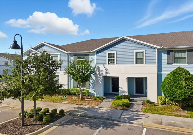 Photo 3 of Townhouse for sale at 8929 Sydney Ave, Kissimmee, FL 34747 | MLS# O6353549 | Listing updated on 2026-09-28