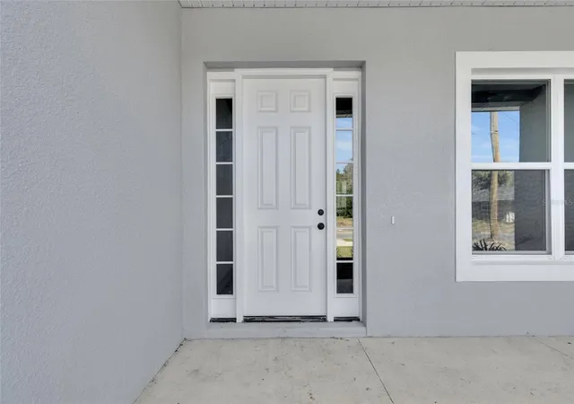 Photo 3 of Single family home for sale at 902 Sw 2nd Street, Ocala, FL 34471 | MLS# OM711748 | Listing updated on 2026-06-16
