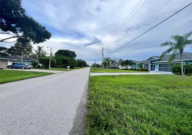 4th image of 11 Sportsman Rd, Rotonda West, FL 33947 | MLS# C7516478