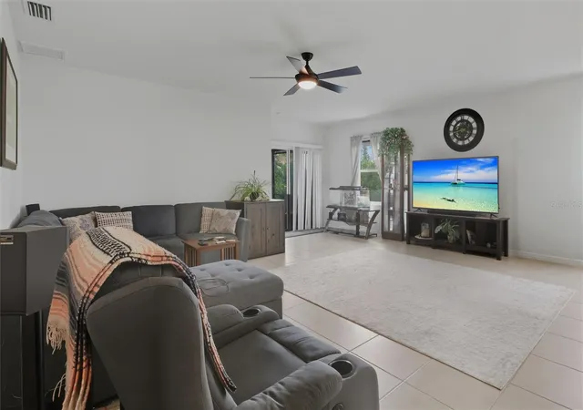 4th image of 314 Se Van Loon Ter, Cape Coral, FL 33990 | MLS# TB8439153