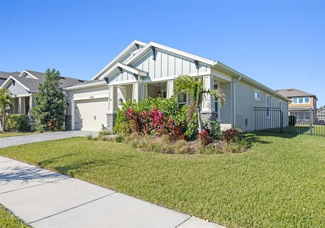 Photo 2 of Single family home for sale at 6232 Sea Air Dr, Apollo Beach, FL 33572 | MLS# TB8439211 | Listing updated on 2026-09-29