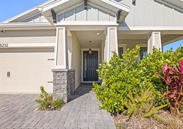 Photo 4 of Single family home for sale at 6232 Sea Air Dr, Apollo Beach, FL 33572 | MLS# TB8439211 | Listing updated on 2026-09-29