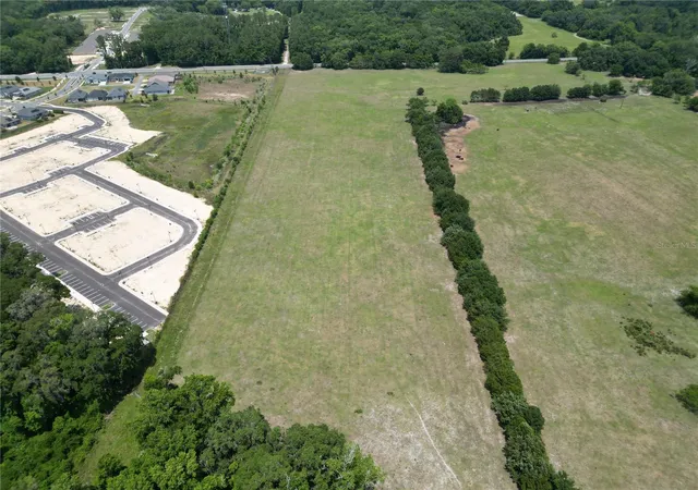 2nd image of 2411 Acres Sw 62nd Ave, Gainesville, FL 32607 | MLS# O6353637