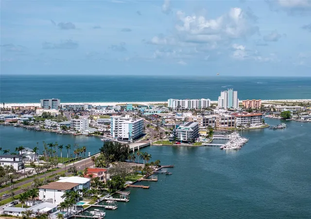 3rd image of 1 Paradise Ln, Treasure Island, FL 33706 | MLS# TB8439266