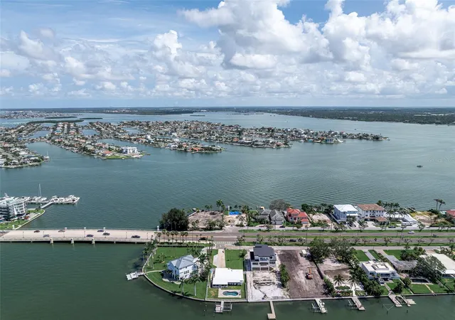 Photo 3 of Land for sale at 2 Paradise Ln, Treasure Island, FL 33706 | MLS# TB8439267 | Listing updated on 2026-10-10
