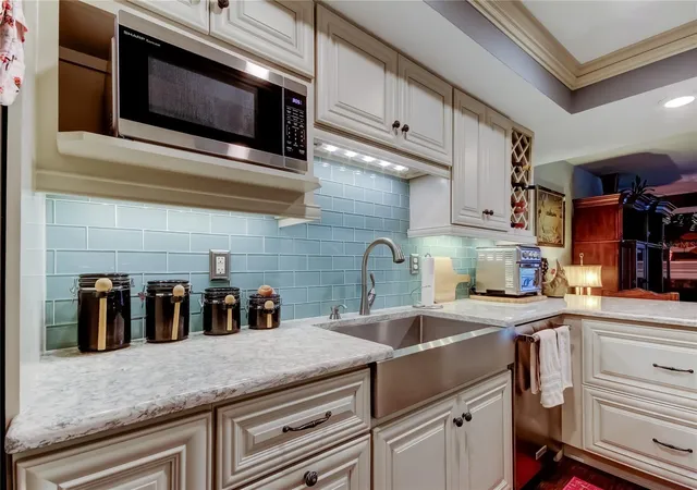 4th image of 433 Paula Dr S, Dunedin, FL 34698