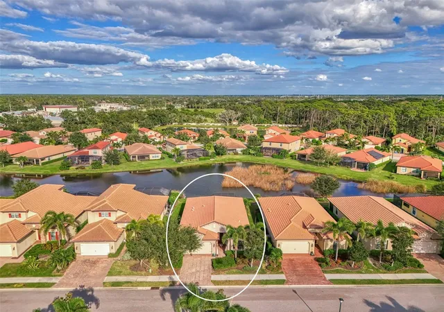 Photo 3 of Single family home for sale at 1050 Bluffwood Dr, Nokomis, FL 34275 | MLS# N6141062 | Listing updated on 2026-08-30