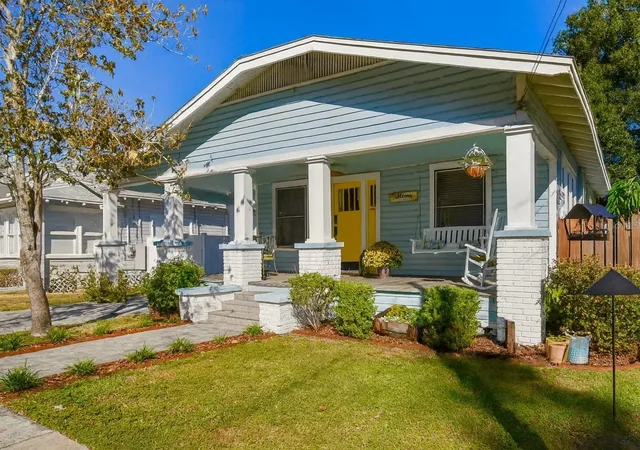 2nd image of 906 E Hamilton Ave, Tampa, FL 33604 | MLS# TB8439582