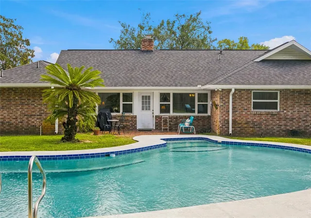 Photo 2 of Single family home for sale at 4517 Se 2nd Pl, Ocala, FL 34471 | MLS# OM711849 | Listing updated on 2026-09-22
