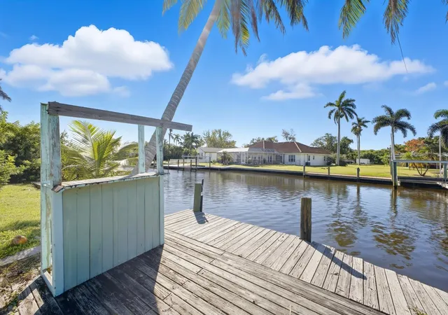 5th image of 6915 9Th Ave Nw, Bradenton, FL 34209 | MLS# A4669090