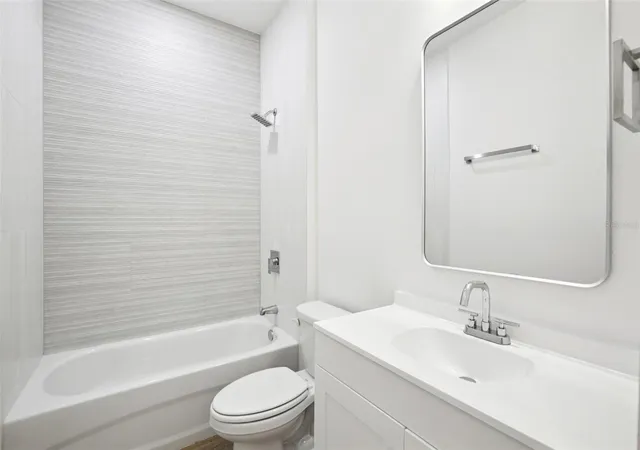 Listing Photo 2 - Condo for sale in building located at 10368 Prt Everglades St, PORT CHARLOTTE, FL 33981 - Unit #