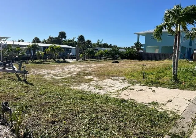 2nd image of 766 Saint Judes Dr N, Longboat Key, FL 34228 | MLS# TB8439776