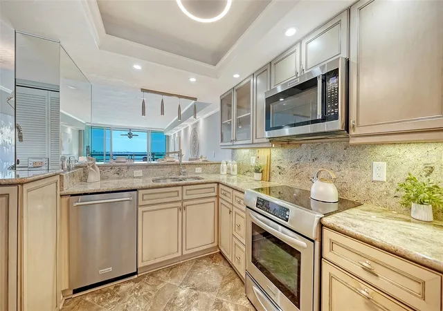 Homes for sale in Sarasota, FL | 988 Blvd Of The Arts #1011, Sarasota, FL 34236 | MLS# A4669131