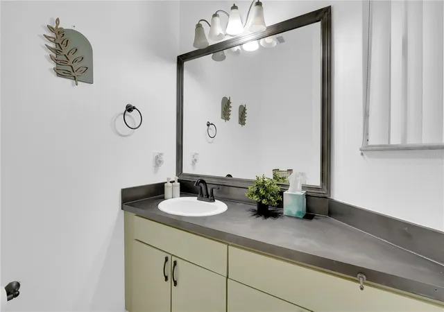 Photo 4 of Townhouse for sale at 4703 Vero Beach Pl, Kissimmee, FL 34746 | MLS# O6354176 | Listing updated on 2026-05-16
