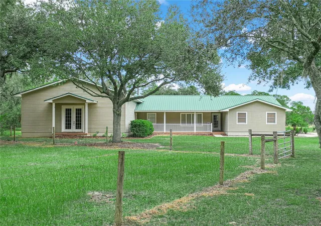 Photo 1 of Single family home for sale at 3963 Mammoth Grove Rd, Lake Wales, FL 33898 | MLS# P4936763 | Listing updated on 2026-10-05