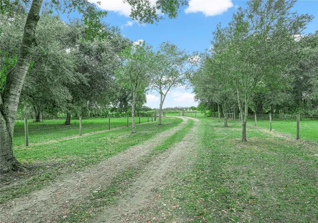 2nd image of 3963 Mammoth Grove Rd, Lake Wales, FL 33898 | MLS# P4936763