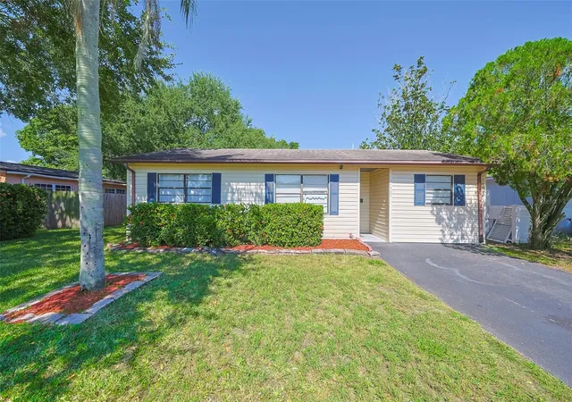 Photo 1 of Single family home for sale at 1507 76th Avenue N, Saint Petersburg, FL 33702 | MLS# TB8440092 | Listing updated on 2026-09-14