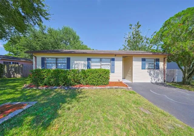 Photo 2 of Single family home for sale at 1507 76th Avenue N, Saint Petersburg, FL 33702 | MLS# TB8440092 | Listing updated on 2026-09-14