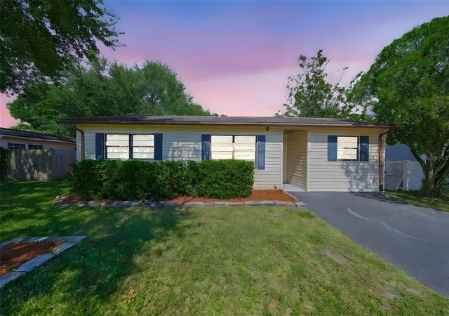 Photo 3 of Single family home for sale at 1507 76th Avenue N, Saint Petersburg, FL 33702 | MLS# TB8440092 | Listing updated on 2026-10-20
