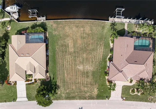 3rd image of 452 Valletta Ct, Punta Gorda, FL 33950 | MLS# C7516610