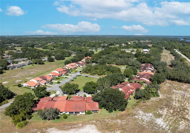 2nd image of 138 Stratford Ct, HAINES CITY, FL 33844