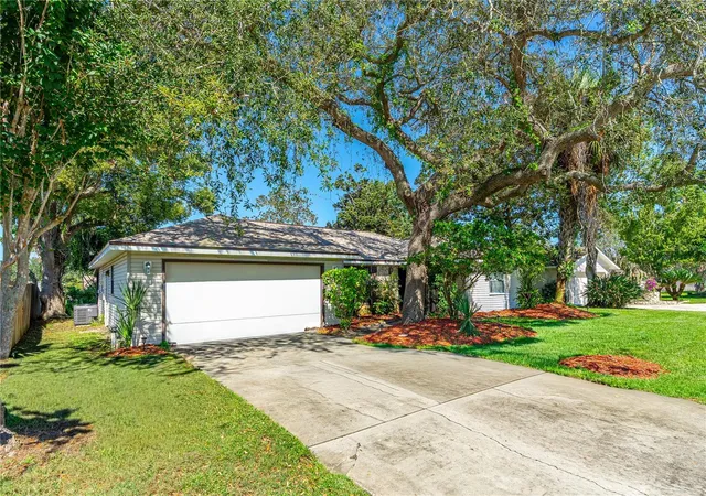 3rd image of 693 Reillys Rd, Port Orange, FL 32127 | MLS# V4945522