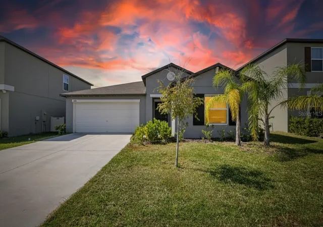 1st image of 1748 Red Loop, Lakeland, FL 33801 | MLS# TB8440325