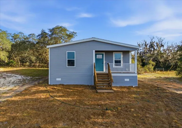 Photo 3 of Manufactured home for sale at 449 Stone St, Wildwood, FL 34785 | MLS# P4936779 | Listing updated on 2026-09-25