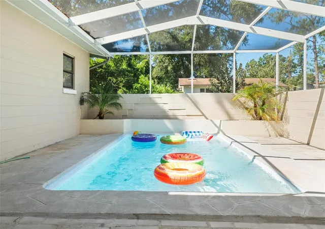 Photo 2 of Single family home for sale at 919 Avenue S Se, Winter Haven, FL 33880 | MLS# P4936785 | Listing updated on 2026-08-03