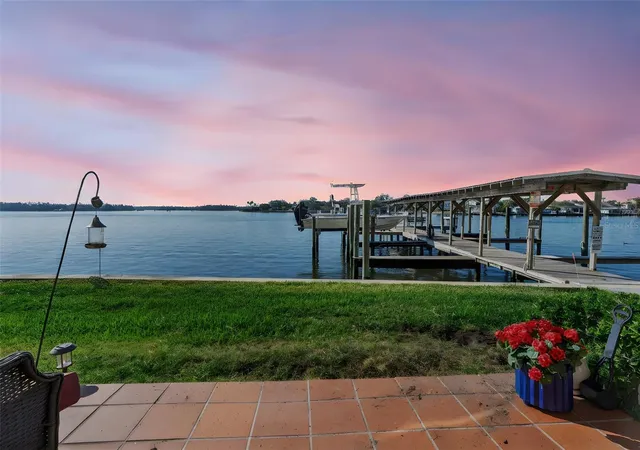 1st image of 371 Nw 14th Pl, Crystal River, FL 34428 | MLS# OM712039