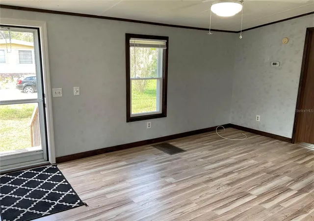 Photo 2 of Manufactured home for sale at 18057 Se 20th Place, Silver Springs, FL 34488 | MLS# OM712059 | Listing updated on 2026-09-14