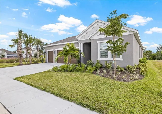 Photo 3 of Single family home for sale at 15537 Foxtail Ln, Nokomis, FL 34275 | MLS# A4669505 | Listing updated on 2026-08-28