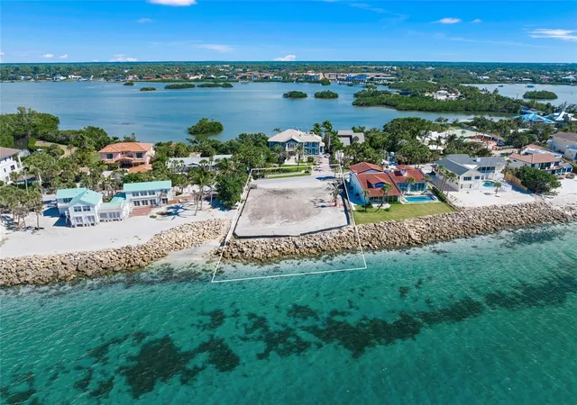 5th image of 141 N Casey Key Rd, Osprey, FL 34229 | MLS# A4669513