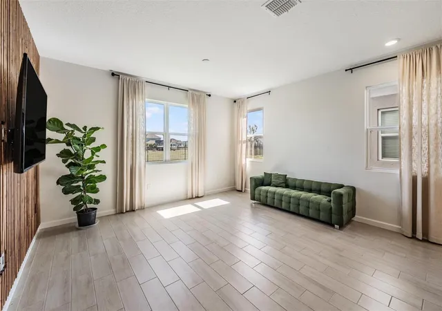 Photo 4 of Single family home for sale at 6276 Golden Beach Dr, Apollo Beach, FL 33572 | MLS# TB8441037 | Listing updated on 2026-10-09