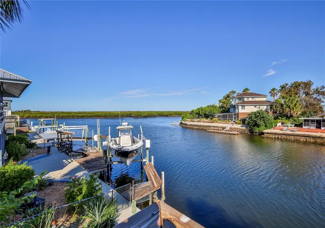 Homes for sale in Hernando Beach, FL | 3285 Minnow Creek Dr, Hernando Beach, FL 34607 | MLS# W7880140