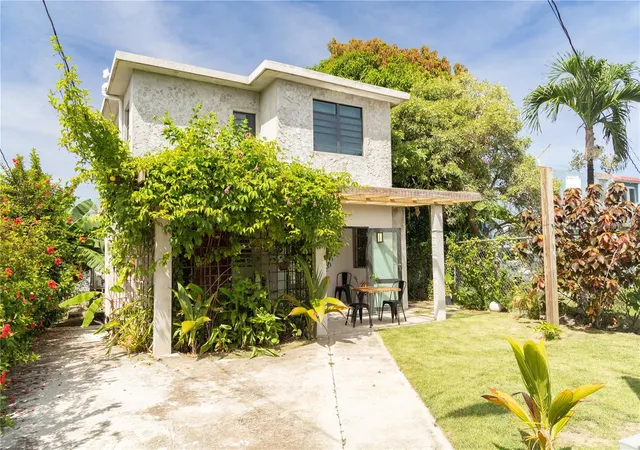Homes for sale in Vieques, PR | 536 Bravos De Boston, Vieques, PR 00765 | MLS# PR9116901
